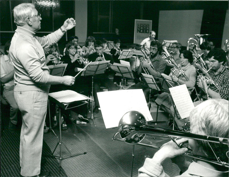 MUSIC INSTRUMENTS - Vintage Photograph
