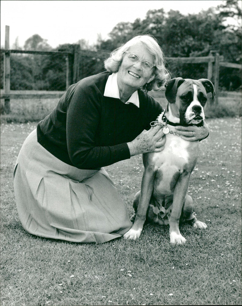 Barbara Kathleen Vera Woodhouse - Vintage Photograph