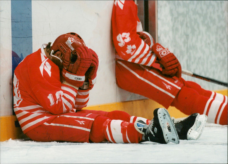 OS in Lillehammer. Ice Hockey Finals Sweden-Canada - Vintage Photograph