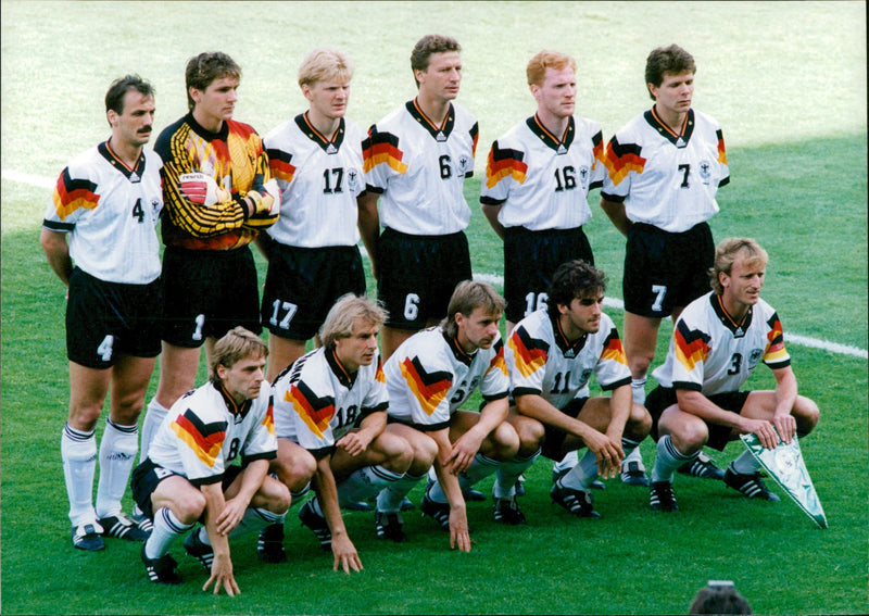 Football: Nationslag - Germany - Vintage Photograph