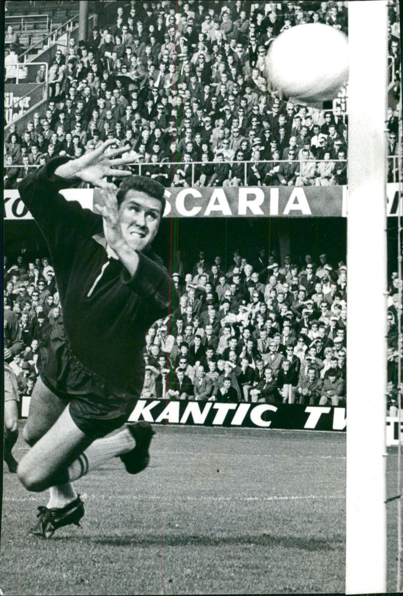 Arne Arvidsson football goalkeeper - Vintage Photograph