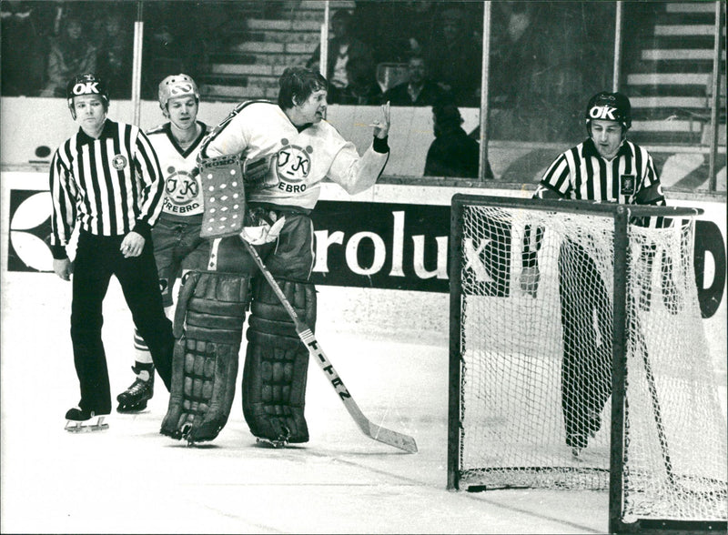 Ice Hockey: Ãrebro IK - Vintage Photograph