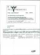 1995 ISHOCKEY ANIMAL GUARD ACT ALWAYS DELIVERY USING SWEDEN PETER - Vintage Photograph