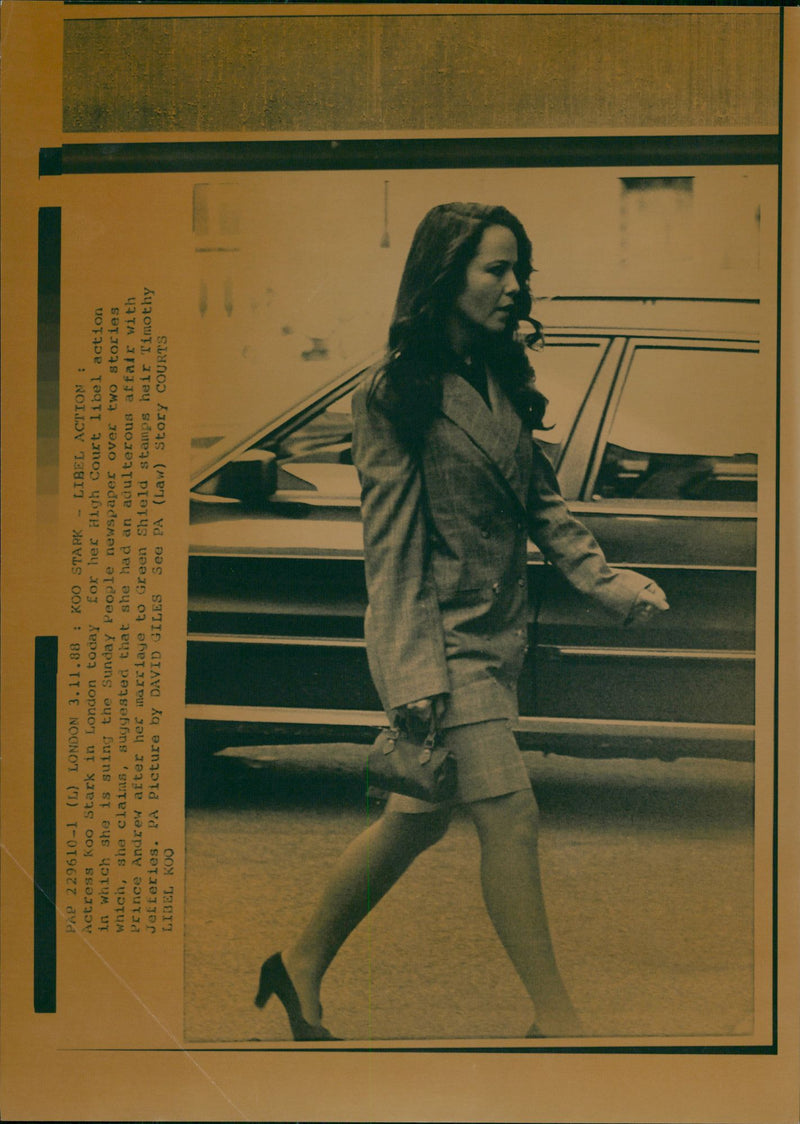 Koo Stark. - Vintage Photograph