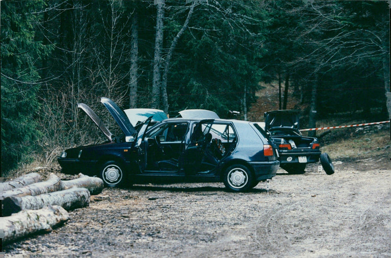 France: Case law / Murder. 16 burned bodies found in St. Pierre-de-Cherennes - Vintage Photograph