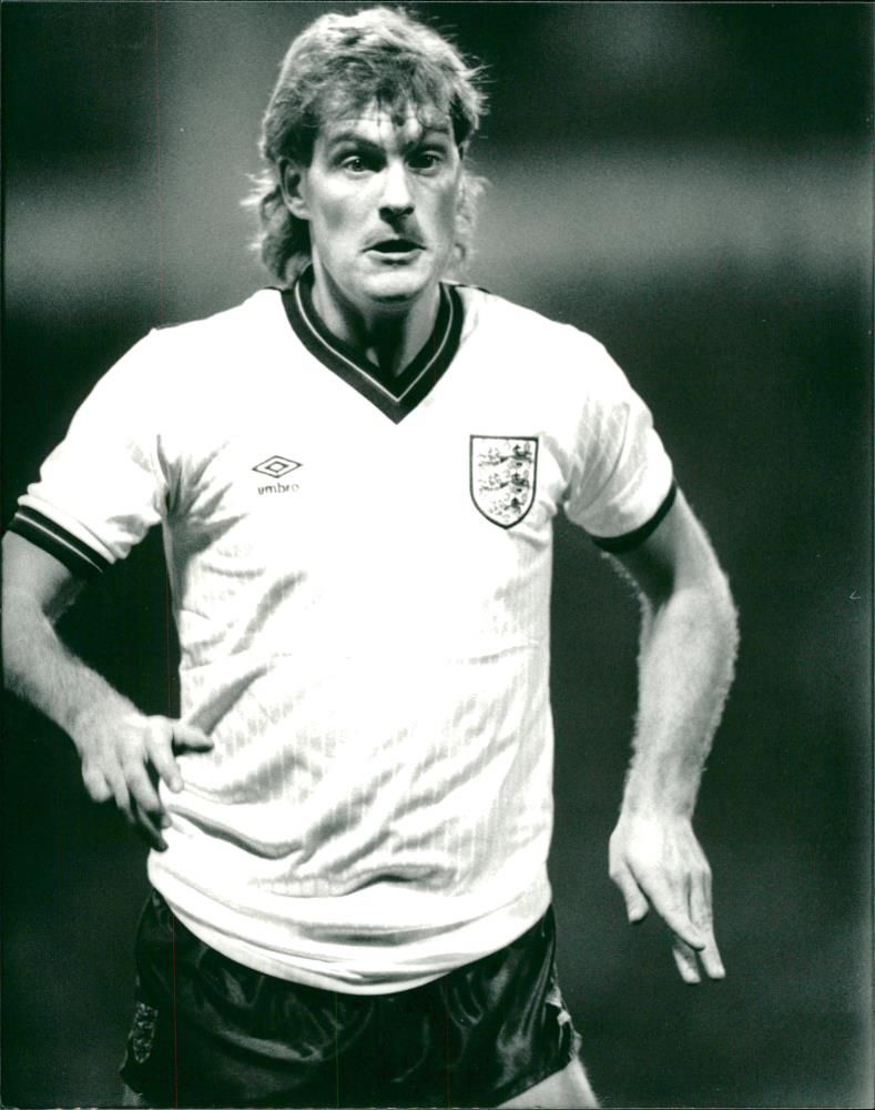 Glenn Hoddle, football player England - Vintage Photograph