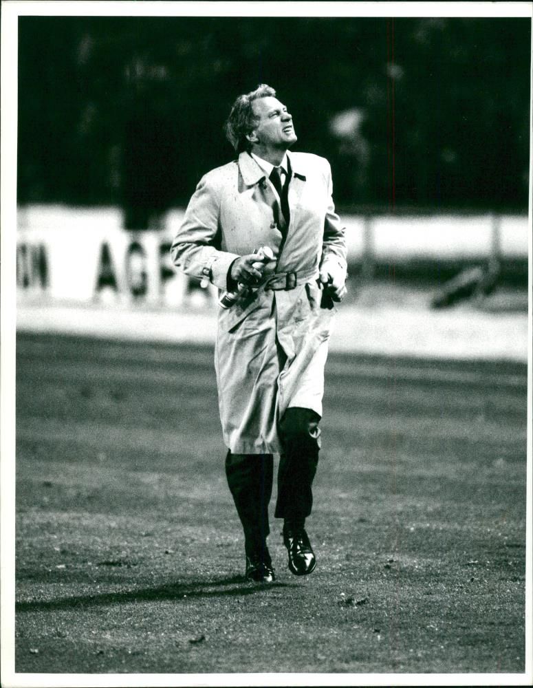 Bobby Robson - Vintage Photograph