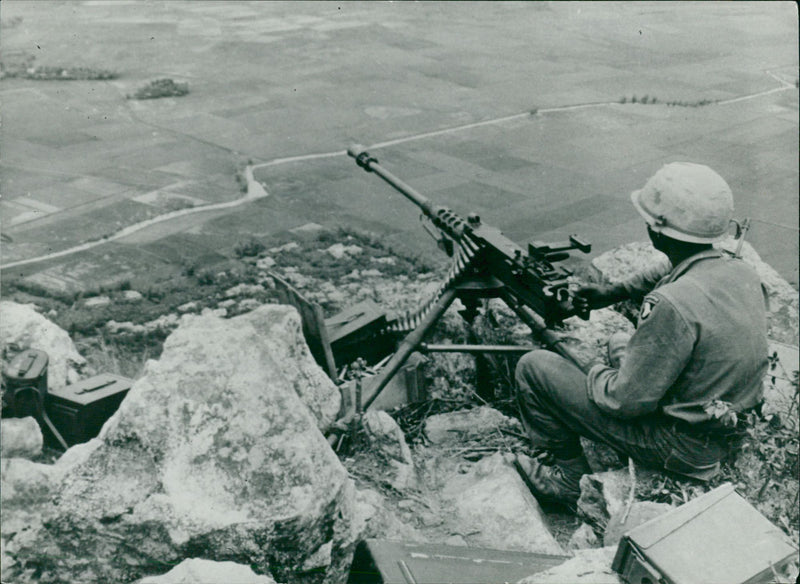 Vietnam war, gerilla, soldiers, war pictures - Vintage Photograph