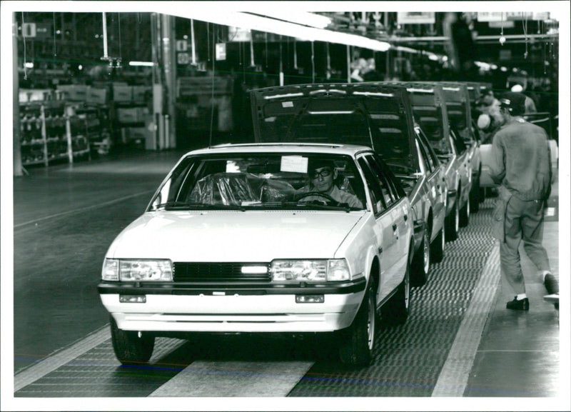 NEGO HARMONY WARNOVIE TALONK JAPAN MAZDA KEYSTONE GRAND - Vintage Photograph