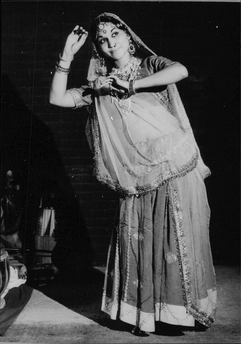 India, art, theater, literature, music - Vintage Photograph