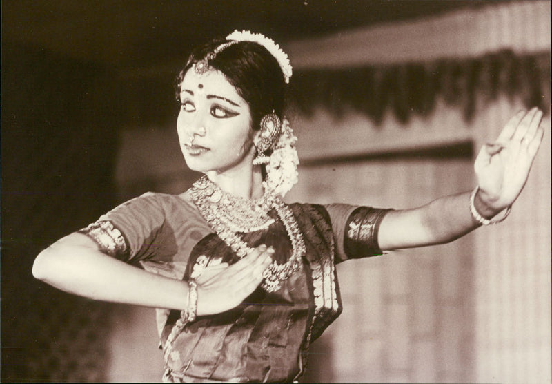 India, art, theater, literature, music - Vintage Photograph